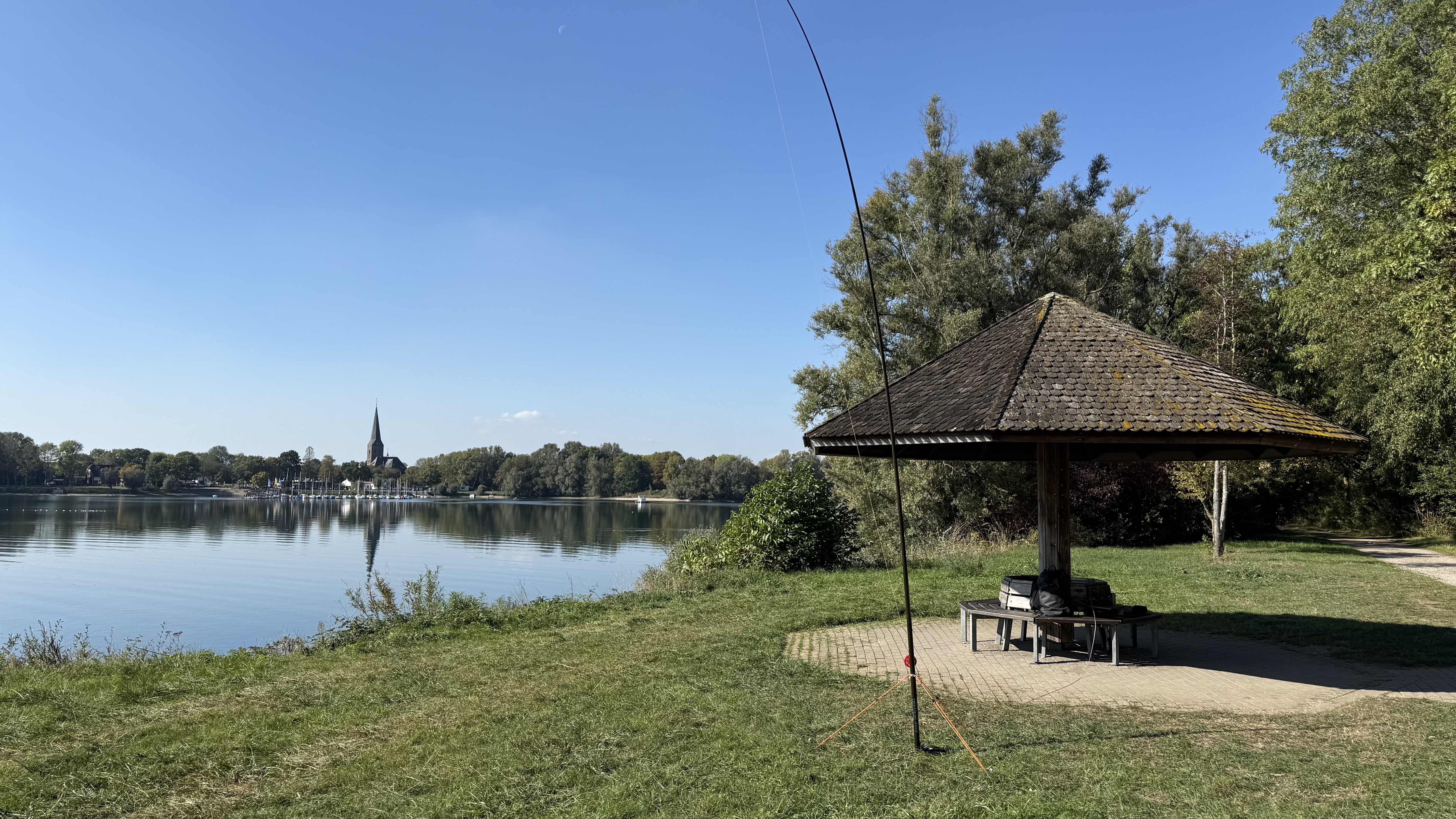 Bild 3 – Traumwetter am See und schwieriges Funkwetter